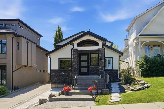 1835 29 Avenue SW Calgary, AB T2T 1M9
