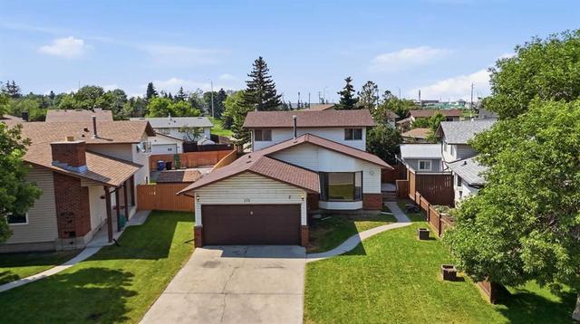 172 Templemont Drive NE Calgary, AB T1Y 4Z9