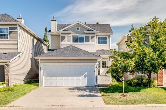 87 Royal Elm Way NW Calgary, AB T3G 5M3