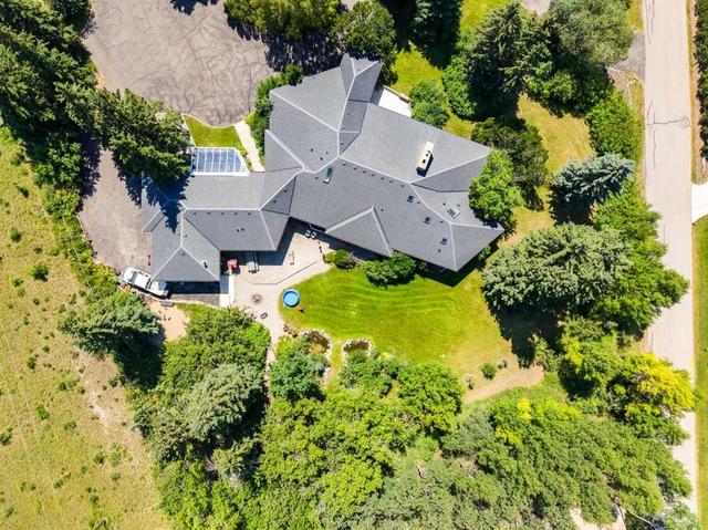 187 Slopeview Drive SW Calgary, AB T3H 4G6