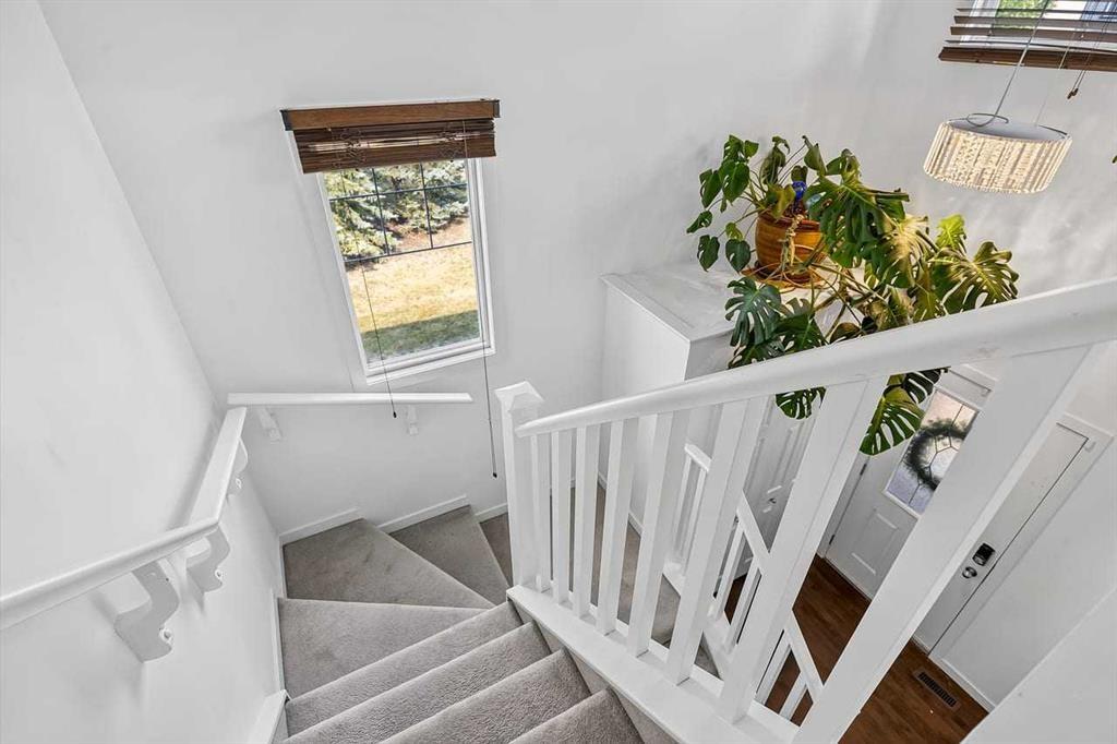 813 Prestwick Circle Se, Calgary, AB - Indoor Photo Showing Other Room