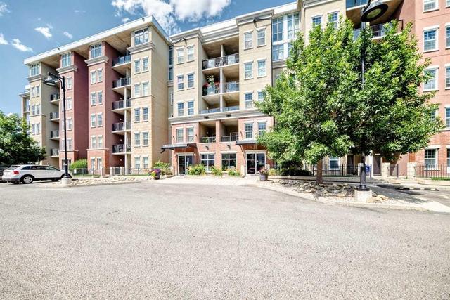 5601-11811 Lake Fraser Drive SE Calgary, AB T2J 7J4
