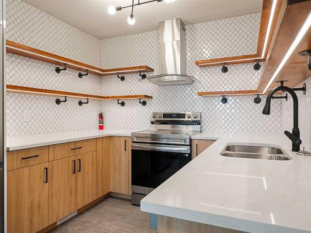 41-10401 19 Street SW Calgary, AB T2W 3E7