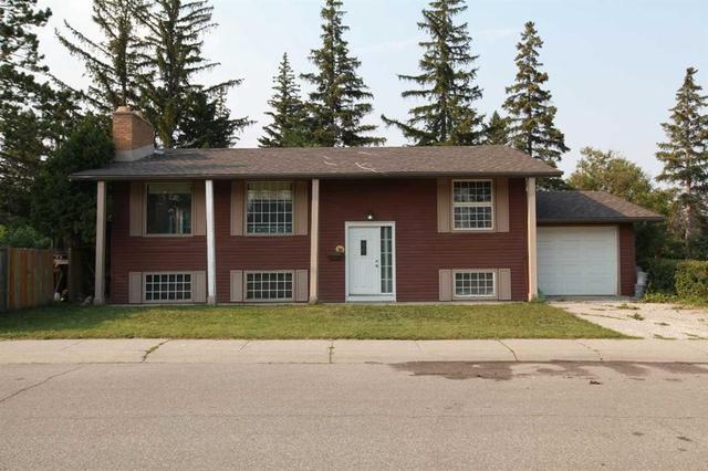904 73 Avenue SW Calgary, AB T2V 0R7