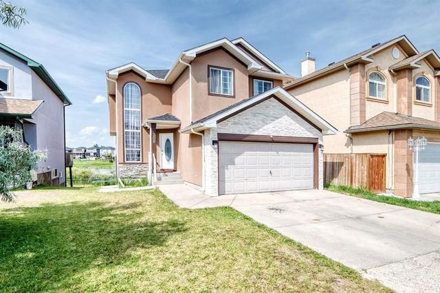 308 Taracove Estate Drive NE Calgary, AB T3J 5A1