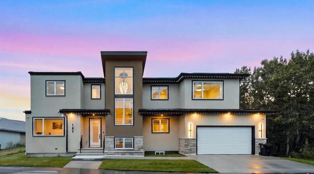 105 Rockhaven Green NW Calgary, AB T3G 0C5