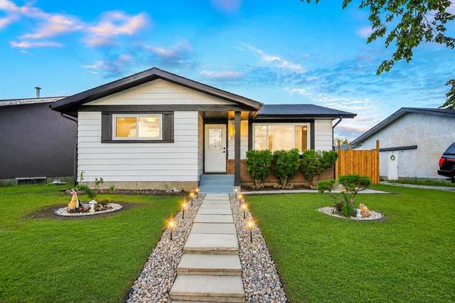 1174 abbeydale Drive NE Calgary, AB T2A 6L1