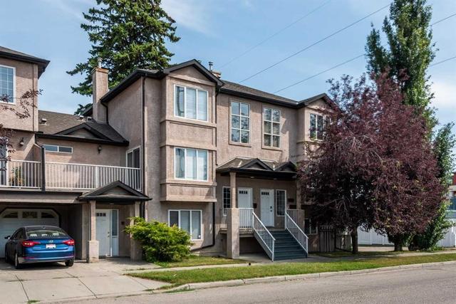 128 22 Avenue NW Calgary, AB T2M 4W2