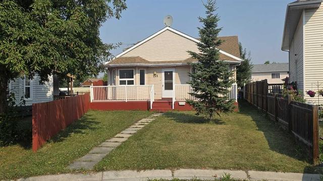 155 Applefield Close SE Calgary, AB T2A 7P9