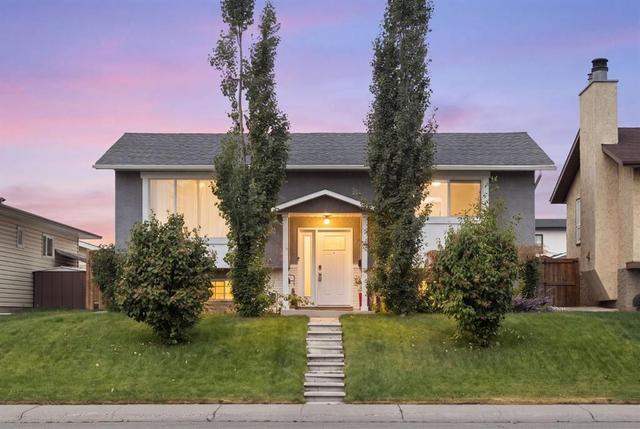 172 Rundlefield Crescent NE Calgary, AB T1Y 2V5