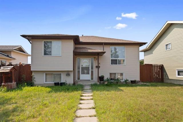 224 Faldale Close NE Calgary, AB T3J 1V9