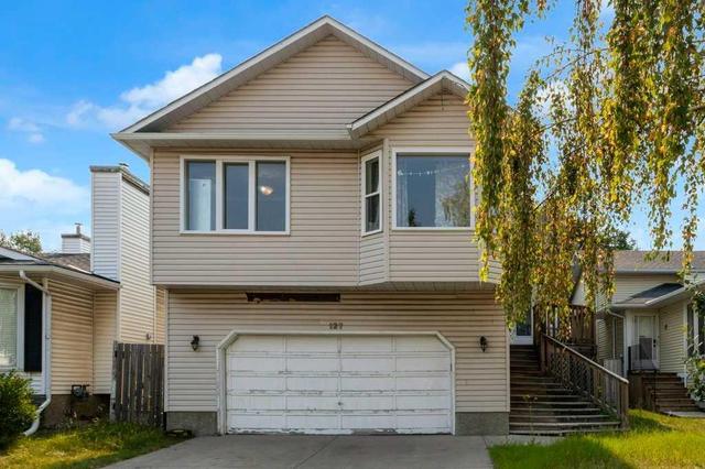 127 Scenic Cove Circle NW Calgary, AB T3L 1M5