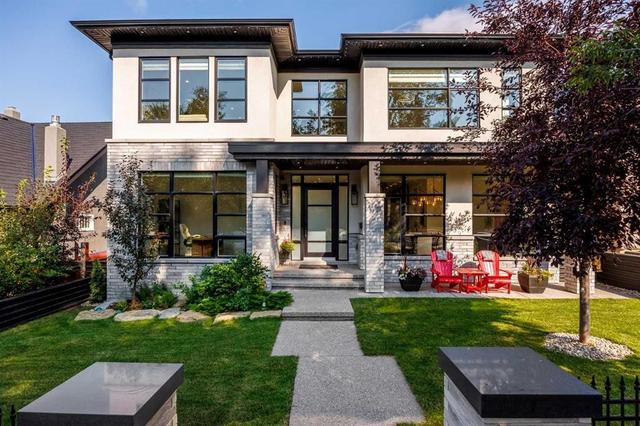 1414 Scotland Street SW Calgary, AB T3C 2L4