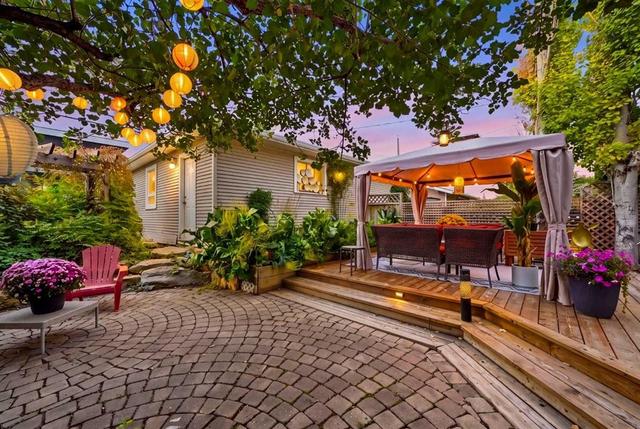 721 27 Avenue NW Calgary, AB T2M 2J4