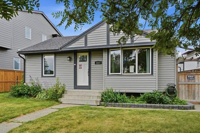 1037 Regal Crescent NE Calgary, AB T2E 5G9