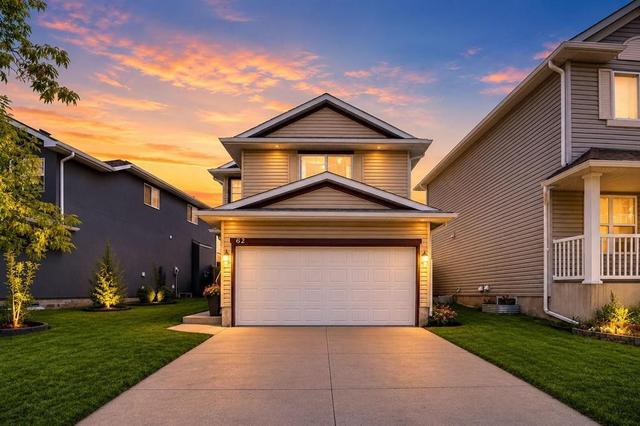 62 COVEWOOD Manor  Calgary, AB T3K 5P9
