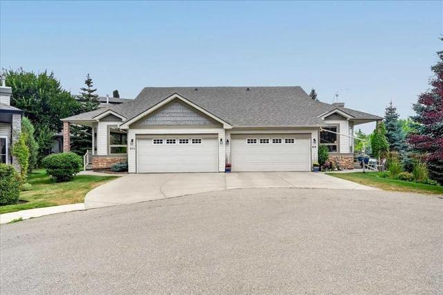 248 Springbank Villas SW Calgary, AB T3H 5P7