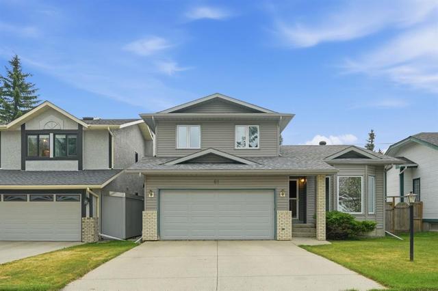 61 Shannon Crescent SW Calgary, AB T2Y 2T8