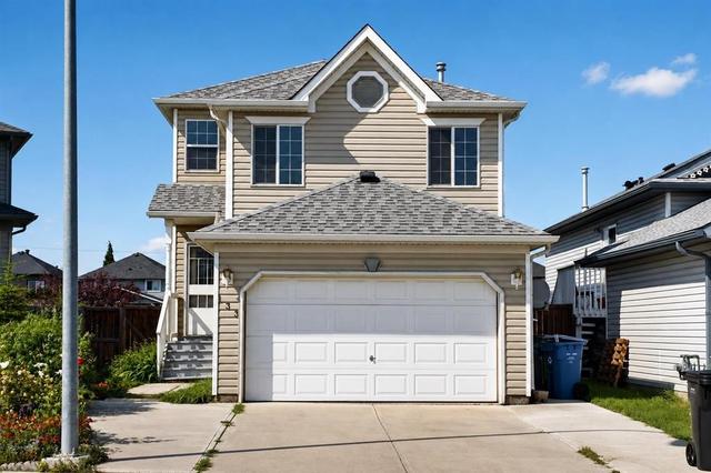 133 Martinvalley Crescent NE Calgary, AB T3J 4L7