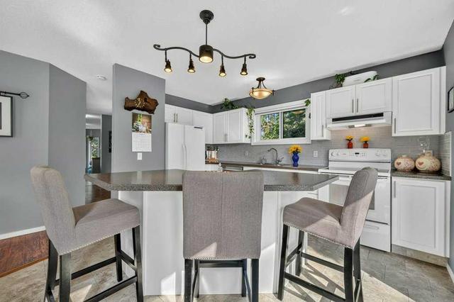 83 Millrise Crescent SW Calgary, AB T2Y 2E4