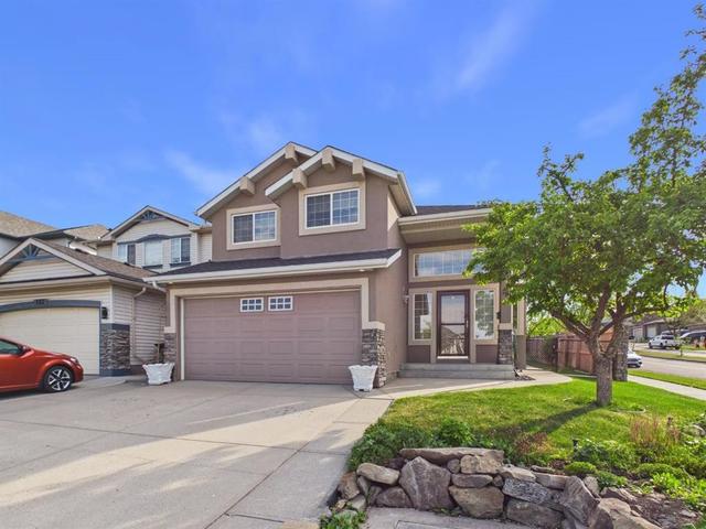 181 Panamount Hill NW Calgary, AB T3K 5P5