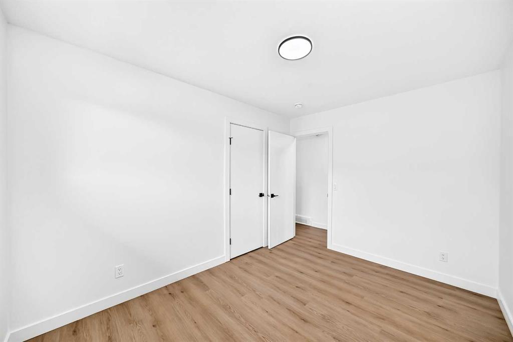 152 Maranda Close Ne, Calgary, AB - Indoor Photo Showing Other Room