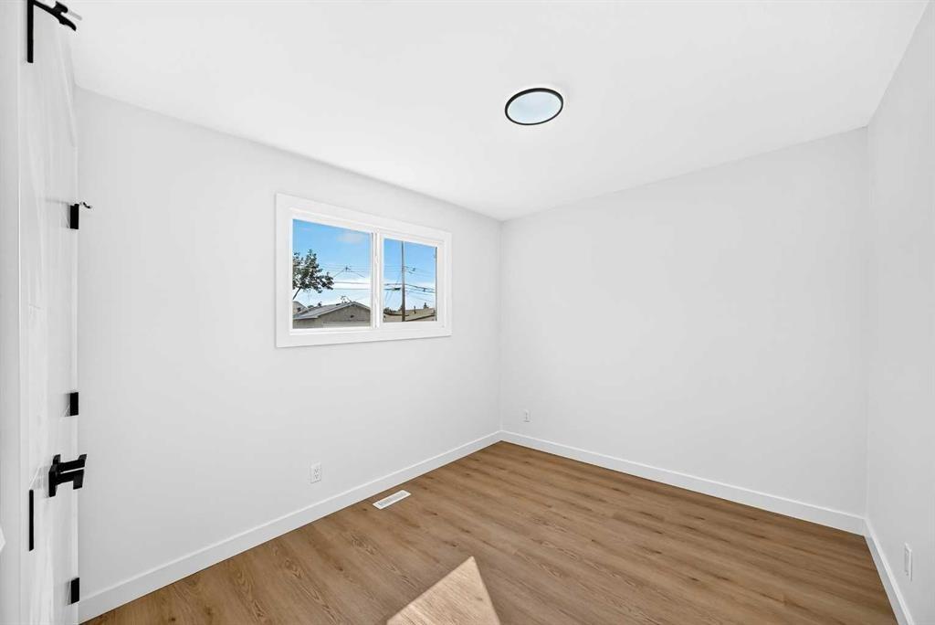 152 Maranda Close Ne, Calgary, AB - Indoor Photo Showing Other Room