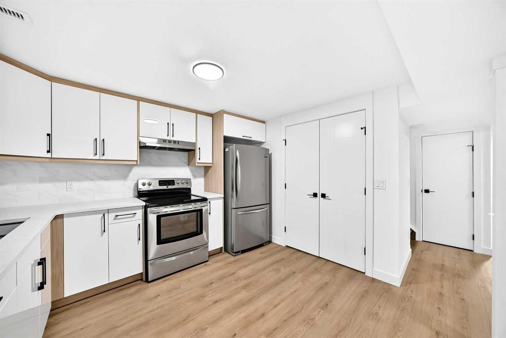 152 Maranda Close Ne, Calgary, AB - Indoor Photo Showing Kitchen With Stainless Steel Kitchen