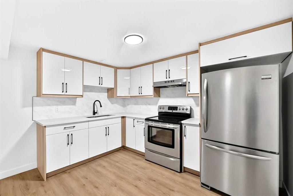 152 Maranda Close Ne, Calgary, AB - Indoor Photo Showing Kitchen With Stainless Steel Kitchen