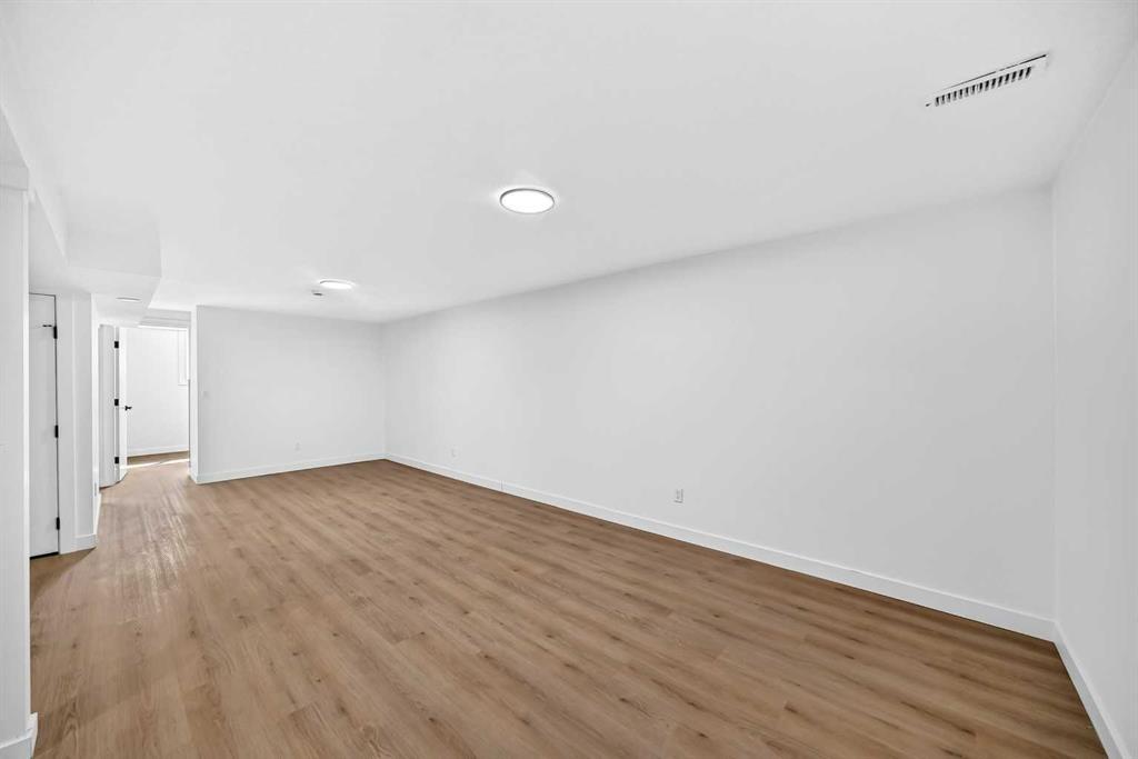 152 Maranda Close Ne, Calgary, AB - Indoor Photo Showing Other Room