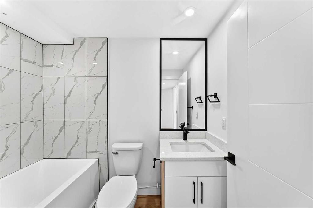 152 Maranda Close Ne, Calgary, AB - Indoor Photo Showing Bathroom