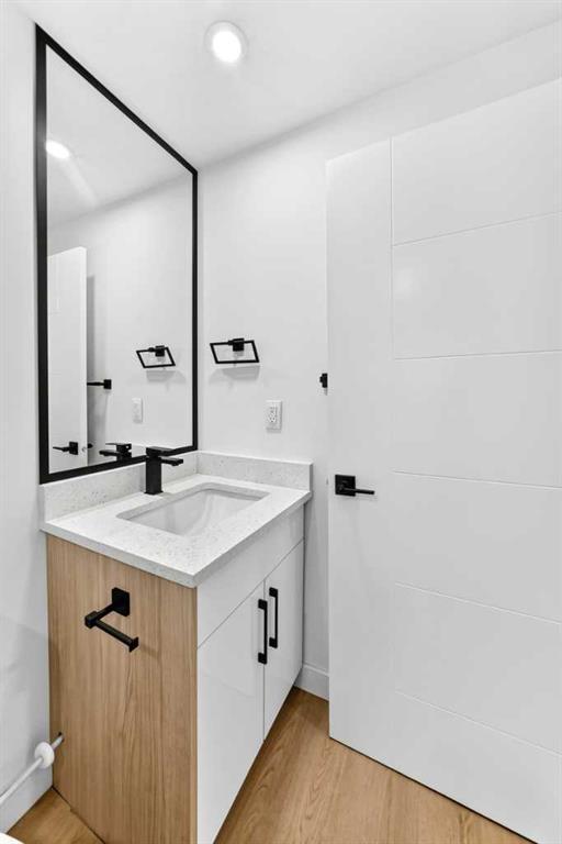 152 Maranda Close Ne, Calgary, AB - Indoor Photo Showing Bathroom