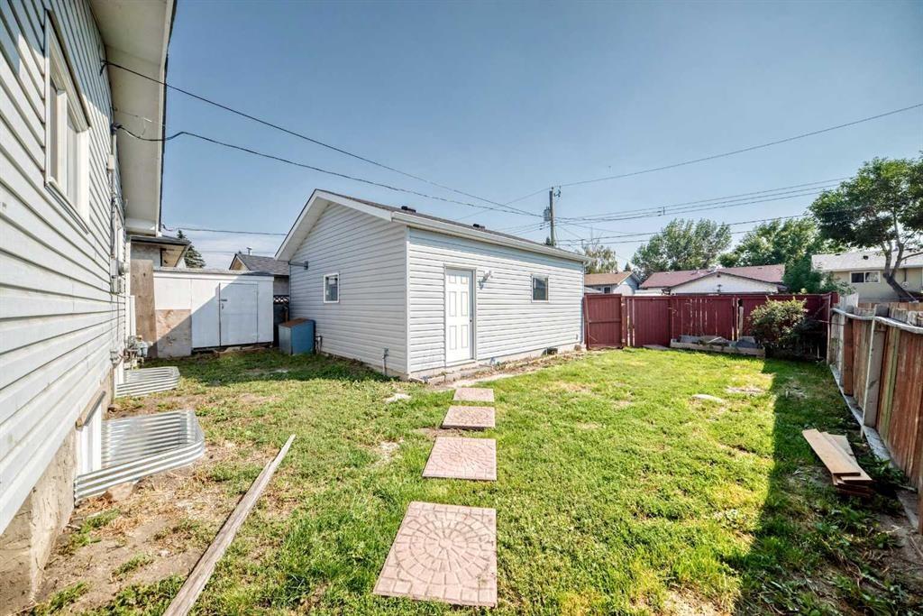 152 Maranda Close Ne, Calgary, AB - Outdoor With Exterior