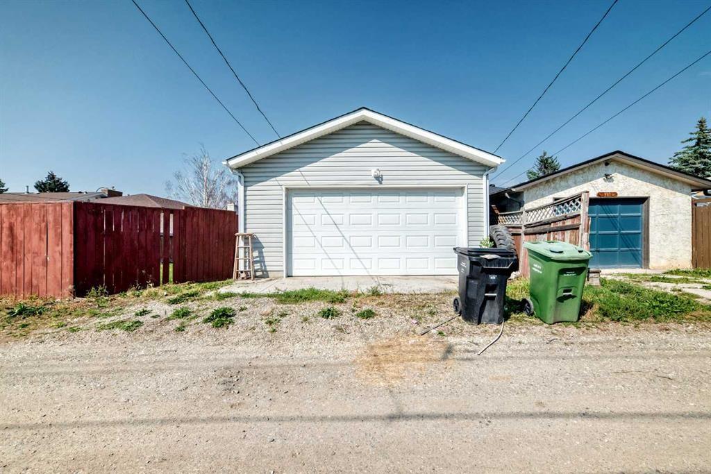 152 Maranda Close Ne, Calgary, AB - Outdoor