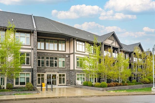 209-45 Aspenmont Heights SW Calgary, AB T3H 0E6