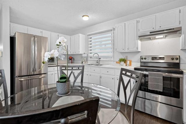 3881 Fonda Way SE Calgary, AB T2A 5R4