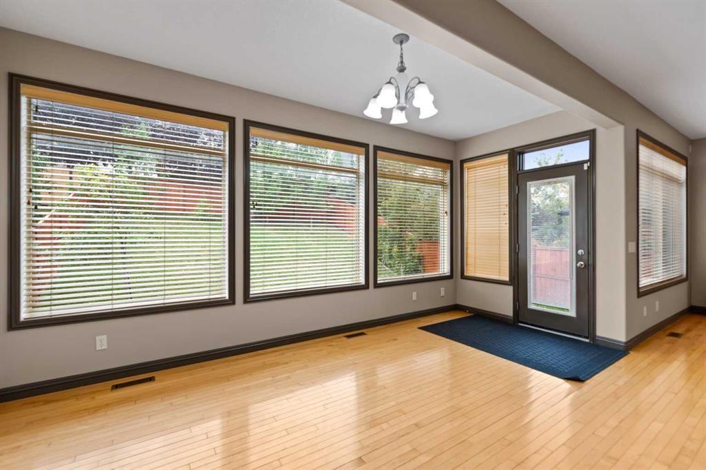 49 Panamount Rise Nw, Calgary, AB - Indoor Photo Showing Other Room