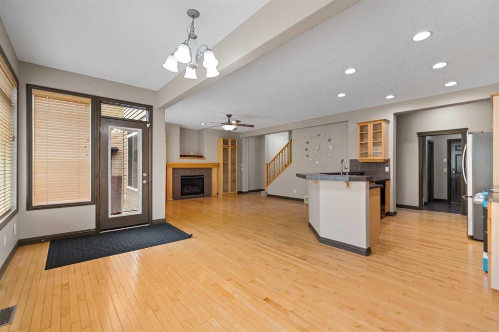 49 Panamount Rise Nw, Calgary, AB - Indoor Photo Showing Bathroom