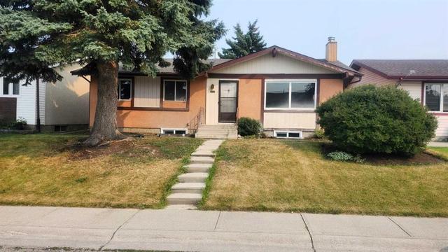 6736 Malvern Road NE Calgary, AB T2A 5C4