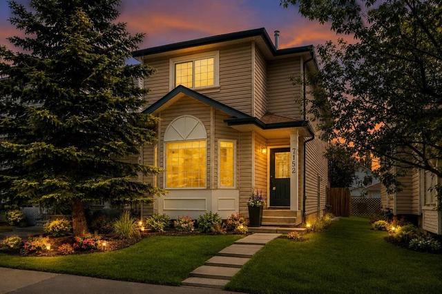 7152 Sierra Morena Boulevard SW Calgary, AB T3H 3G8