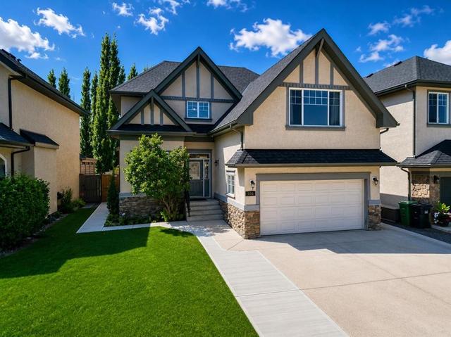 108 Tuscany Estates Close NW Calgary, AB T3L 2Z7