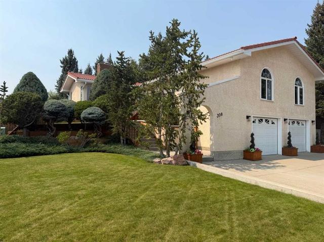 308 Canniff Place SW Calgary, AB T2W 2L9