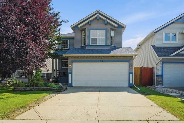 138 Somerglen Common SW Calgary, AB T2Y 4A3