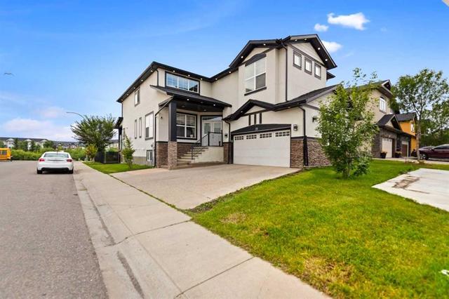 21 Saddlelake Lane NE Calgary, AB T3J 0N9