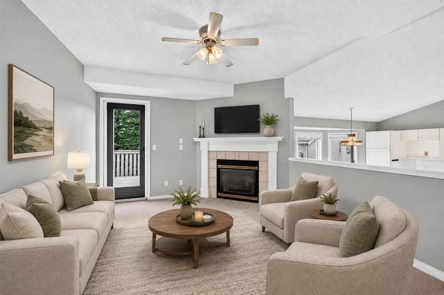 23 Sunlake Gardens SE Calgary, AB T2X 3G4