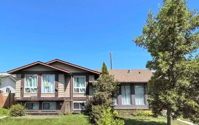 5410 Temple Road NE Calgary, AB T1Y 3B2