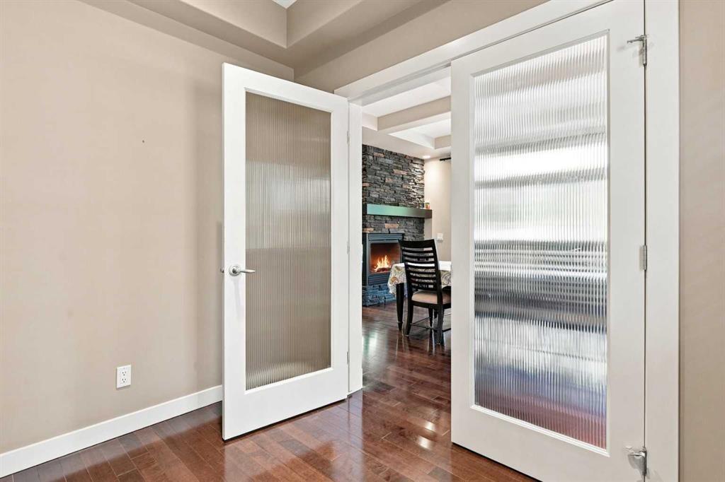 163 Cranarch Circle Se, Calgary, AB - Indoor Photo Showing Other Room