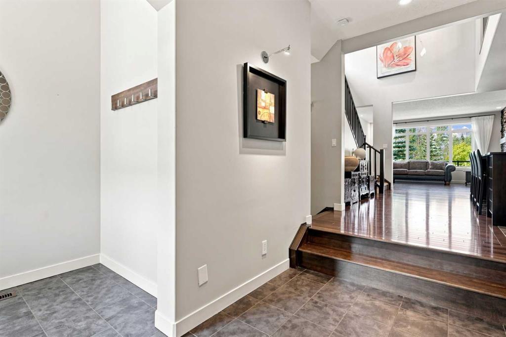 163 Cranarch Circle Se, Calgary, AB - Indoor Photo Showing Other Room