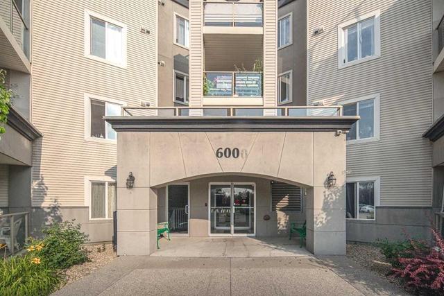 201-6000 Somervale Court SW Calgary, AB T2Y 4J4