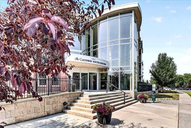 5504-11811 Lake Fraser Drive SE Calgary, AB T2J 7J4